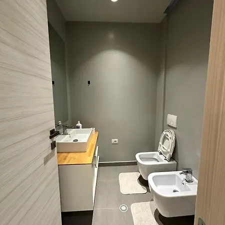 White House Vila